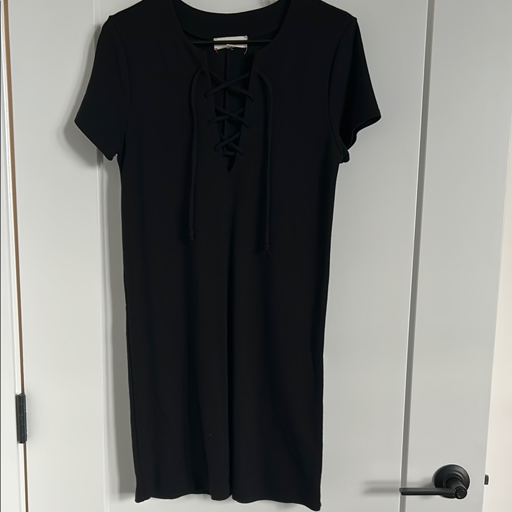 South moon under black criss cross t-shirt dress